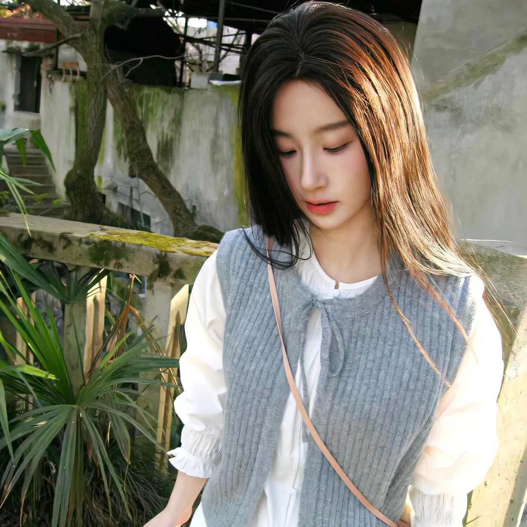 快藏起来!玛琪娜同学海报