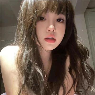 伊娜:初生之犊海报